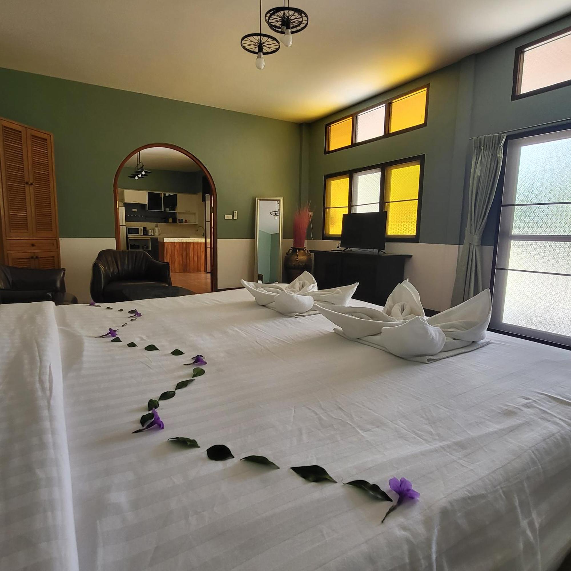 Rawai Namphung Phuket Boutique Resort מראה חיצוני תמונה